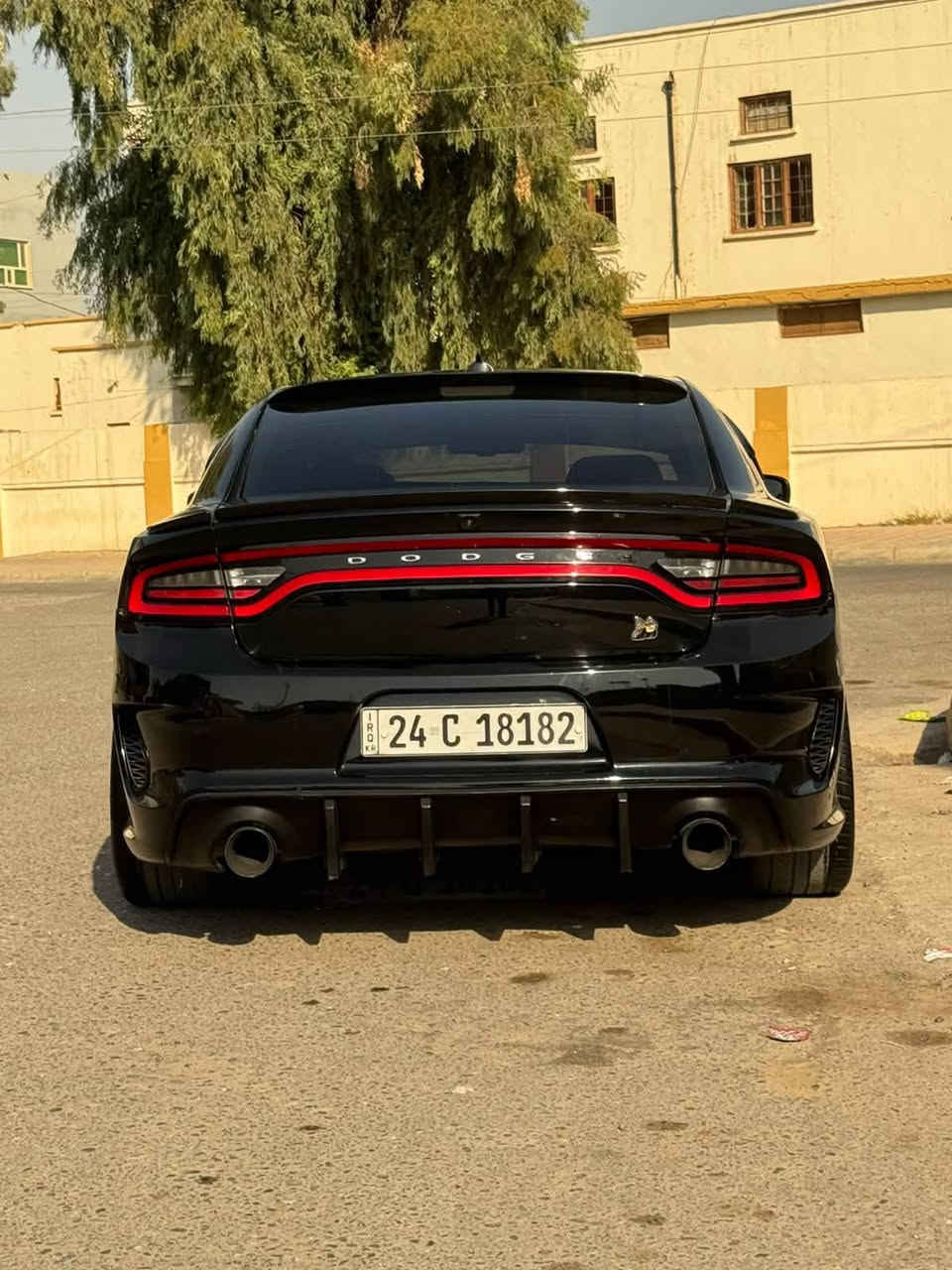 سلام عليكم ***********
السعر178وبيه مجال

جارجر XST للبيع2017رقم دهوك سنويه وهزه جديد تحويل مباشر

السياره كلين بدون حادث شرط بيه بس البونيد  محدث فقط السياره محدثه بلكامل سكات 

مكينه وكير واكسن شرط حداديه امامي وخلفي وطخم تاير شرط 

منضومه تبريد جديده  زرع عدسات السياره جاهزه من الرقم للرقم 

بيع فقط مكان السياره قضاء الشرقاط
