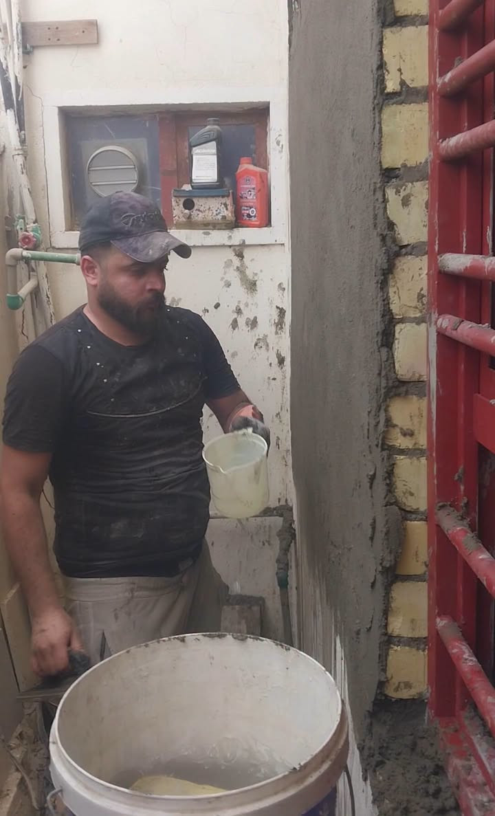 سلام عليكم 
اخوكم خلفه مال لبخ سمنت وديكورات وصبغ وتأسيس ماي  شتغل جميع مناطق بغداد
واي شخص ضروفه تعبانه انه خادم اله انه اخو اساعده بلسعر بل اكدر عليه و نشالله ماقصر ويا لجميع 
ملاحظه كل الشغل بي ضمان مفتوح وبخدمتكم 
وتساب ومازنجر مفتوح ***********
