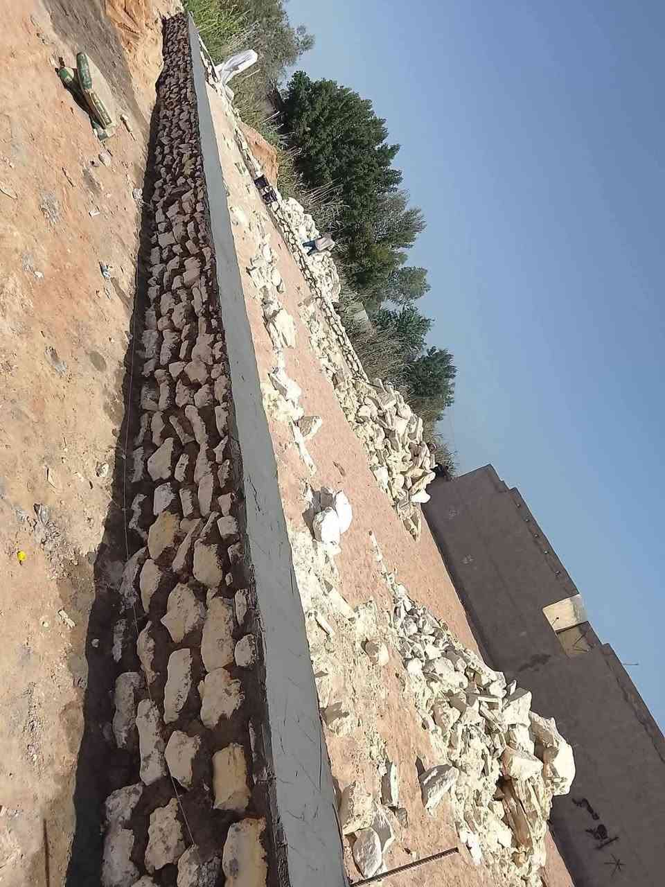 يالله إسلام عليكم شغل حجر كرسته وعمل درجى أولا بس يمنه ما عليك بس تتصل ‏‪***********‬‏
