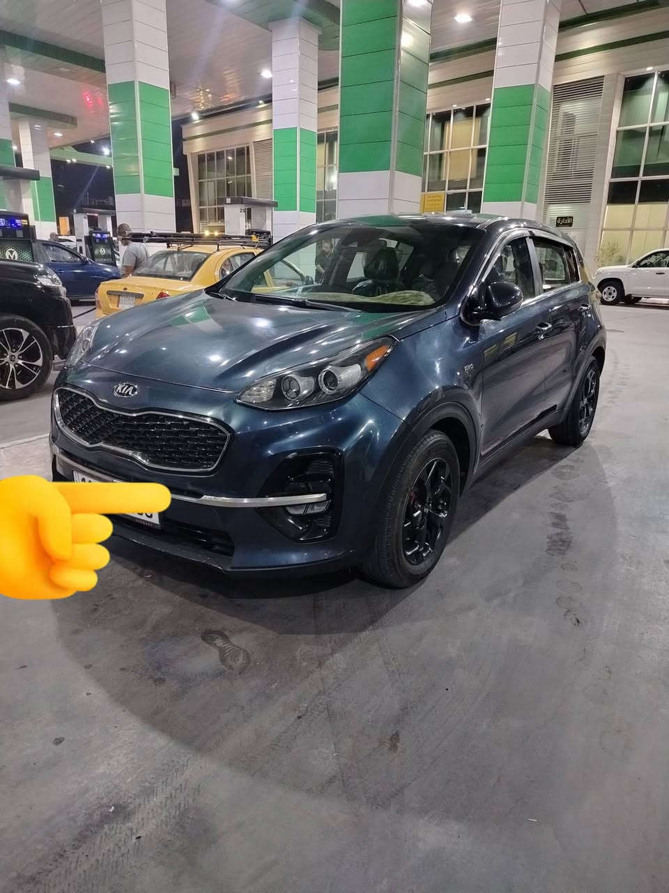 السلام عليكم سبورتج 2020 رقم بغداد بسمي المكان بابل ومتواجد بغداد مكينه 2400ماشيه 94 ميل قبل شهر مسويلها ادامه منظومه البانزين وبيه تخم تاير جديد قبل فتره شادهن السياره خير من الله بيه قطعتين صبغ بنيد وقبق لجنطه ربع منه الخلفي ضررها خارجي ماوصل لداخل السعر  150 ،   ***********
