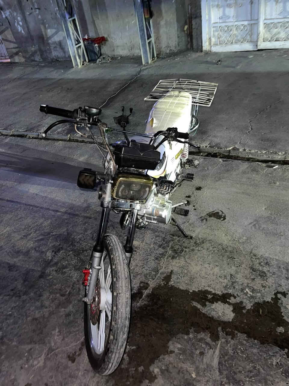 - السلام عليكم -
دراجة سونلنك سيڤان 2024 للبيع 
200cc
دراجة كامله خير من الله كهربائيات شغالة تريدهه دلفري تريدهه استخدام شخصي وياك بس داريهه دهن وبانزين ومتوكفك 
مكاني بغداد الغزالية 
——
للتواصل خاص : ‭***********‬
