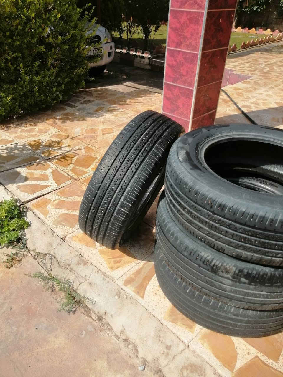 طقم تايرات • حجم ١٦ • نضافة عالنص