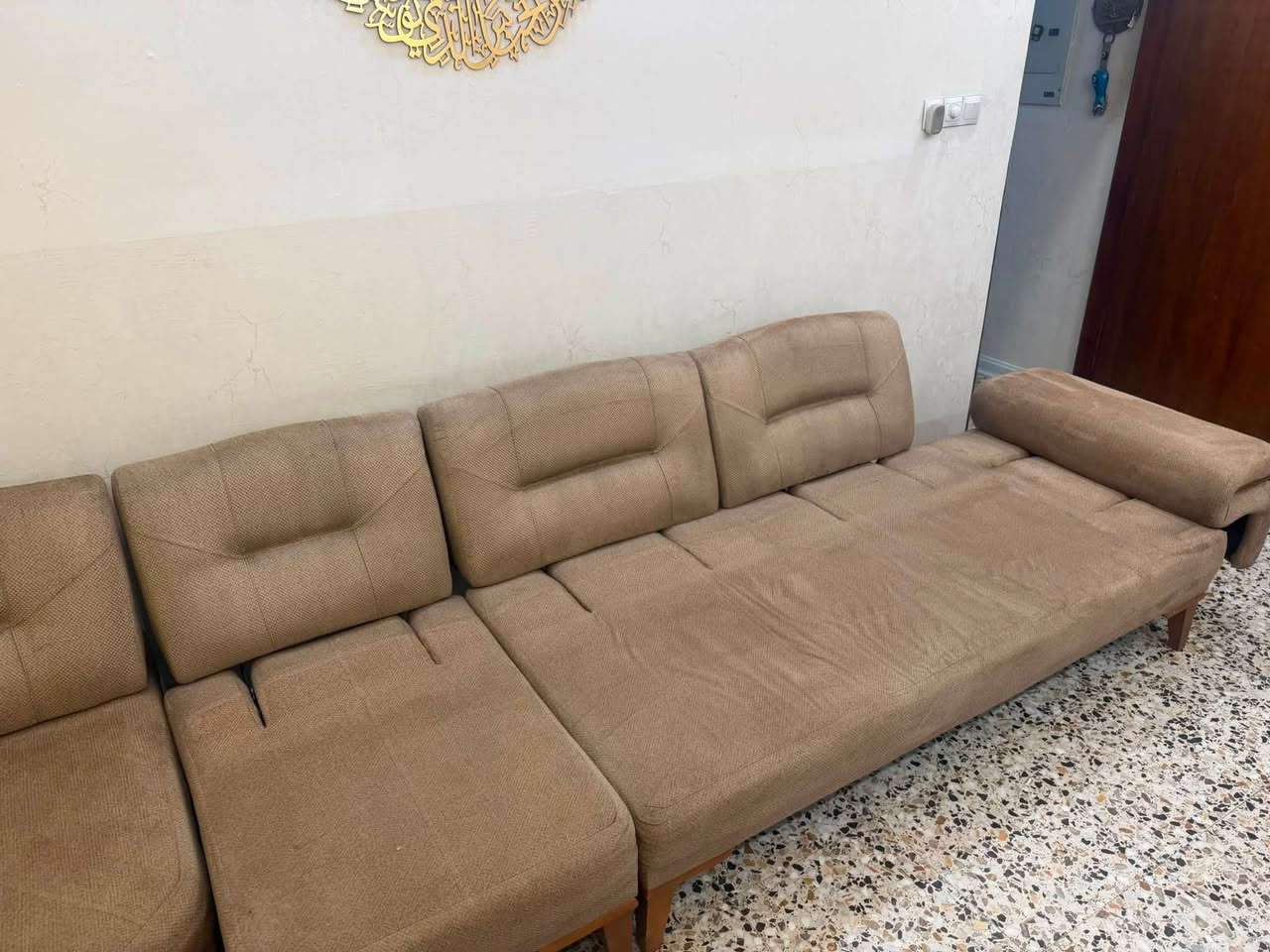 كورنر (ديوان) تركي نظام قلاب بل كامل يصيرر سرير مكاني بغداد الدورة رايدة ب 650 الف
***********

