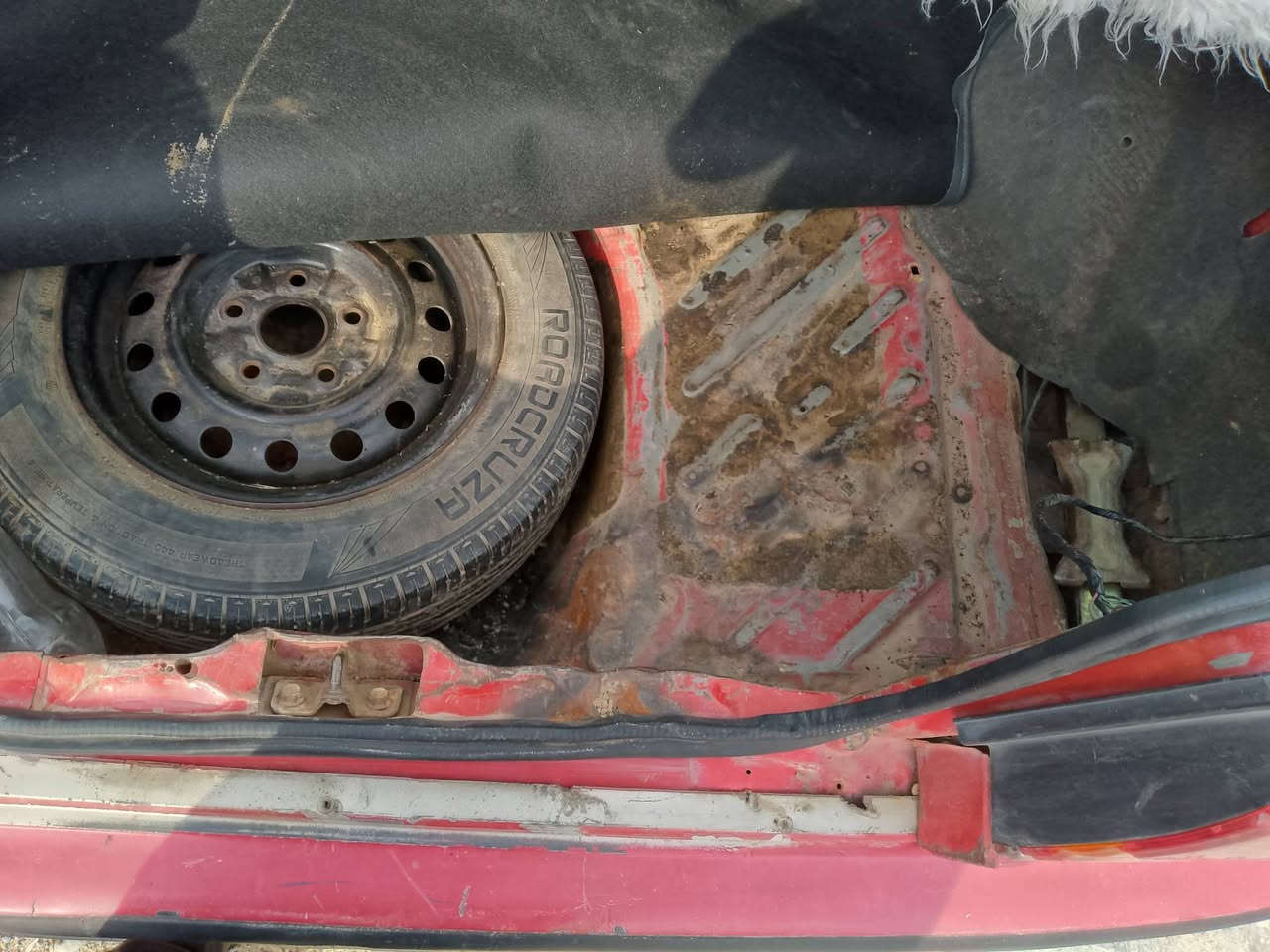 موديل 92 شرط التحويل مكان السياره كركوك رقم كركوك مشروع وطني كهربائيات شغاله محرك جديد شاده ٨بخ المرغوب باور *********** سياره بس يحتاجلها صبغ السعر ٢٥
