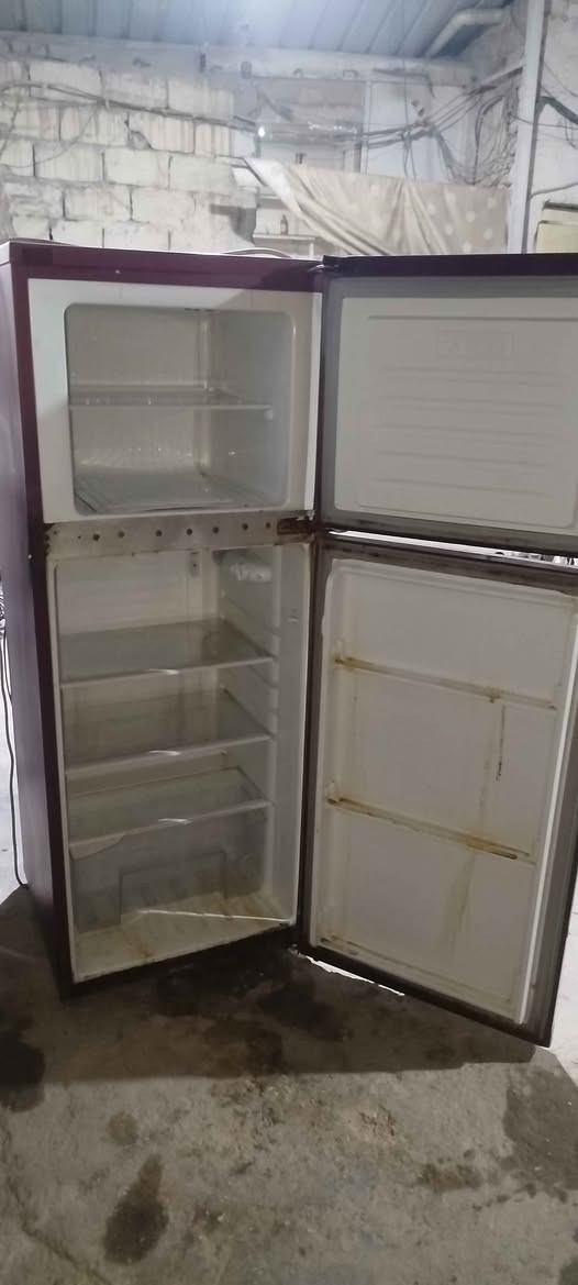 ثلاجات للبيع في كربلاء شرط الشغل 
سعر الثلاجه الوحده 125الف 
للاستفسار ***********
               *********** كربلاء, العراق
