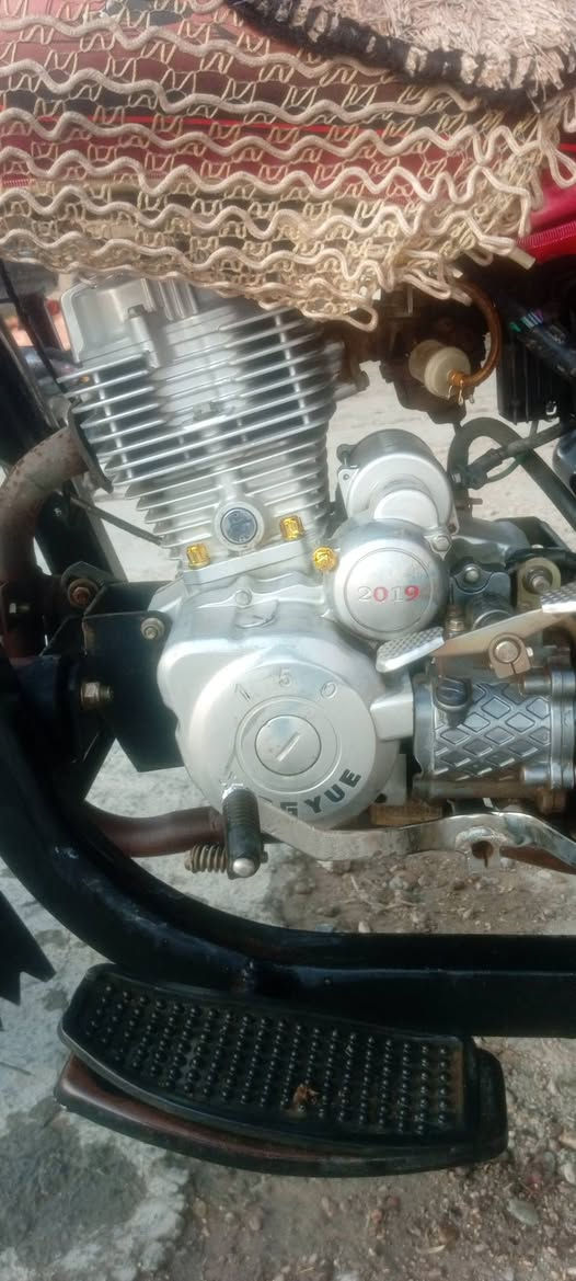 سلام عليكم طرطور أم طير فحل البيع موديل 2019موقع هيت دواره قرب معرض السلام العسر مليون 850بيه مجال رقم ***********
