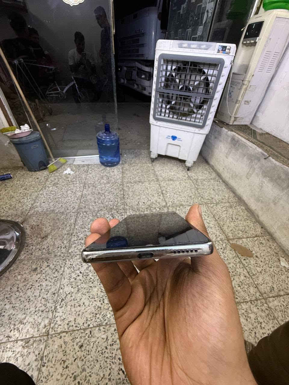 نضافة 100٪
السعر 275 عنواني بغداد المحمودية 
الجاد بالشراء يتصل ***********
