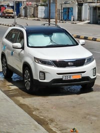 وبركاته كيا سورينتو للبيع موديل ٢٠١٤ خليجي فول مواصفات ماعدا الفور ويل...