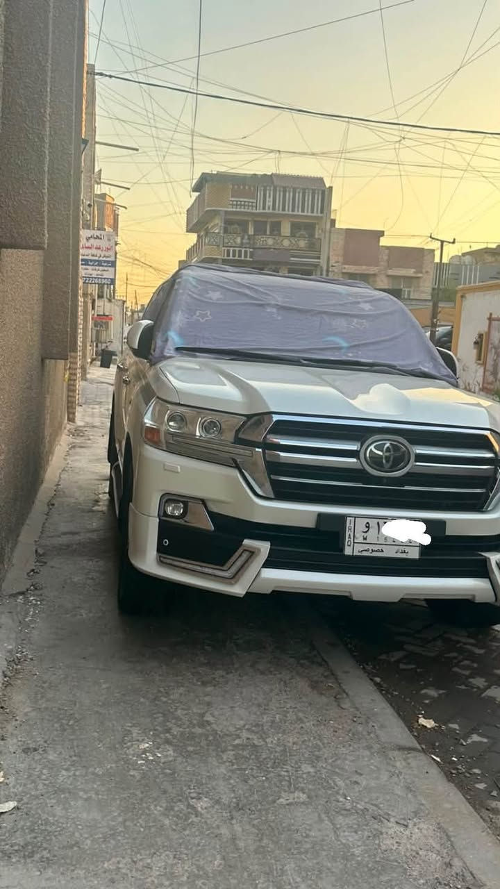 سلام عليكم الاند كروز 8 سلندر5700 اعله فه فول فول واحد على واحد كفاله عامه من كلشي سياره اخت زيرو بجيس نضرب عندي بس جاملغ امامي متل صدر صارت عندي بي رصعه زغيره وبدلت جاملغ اصلي مال شركه ب14 ورقه وسياره موصفات في اكس اكس جكات ردارات ماشيه 130 اي ستفسار على هذه رقم وتدلل ***********
