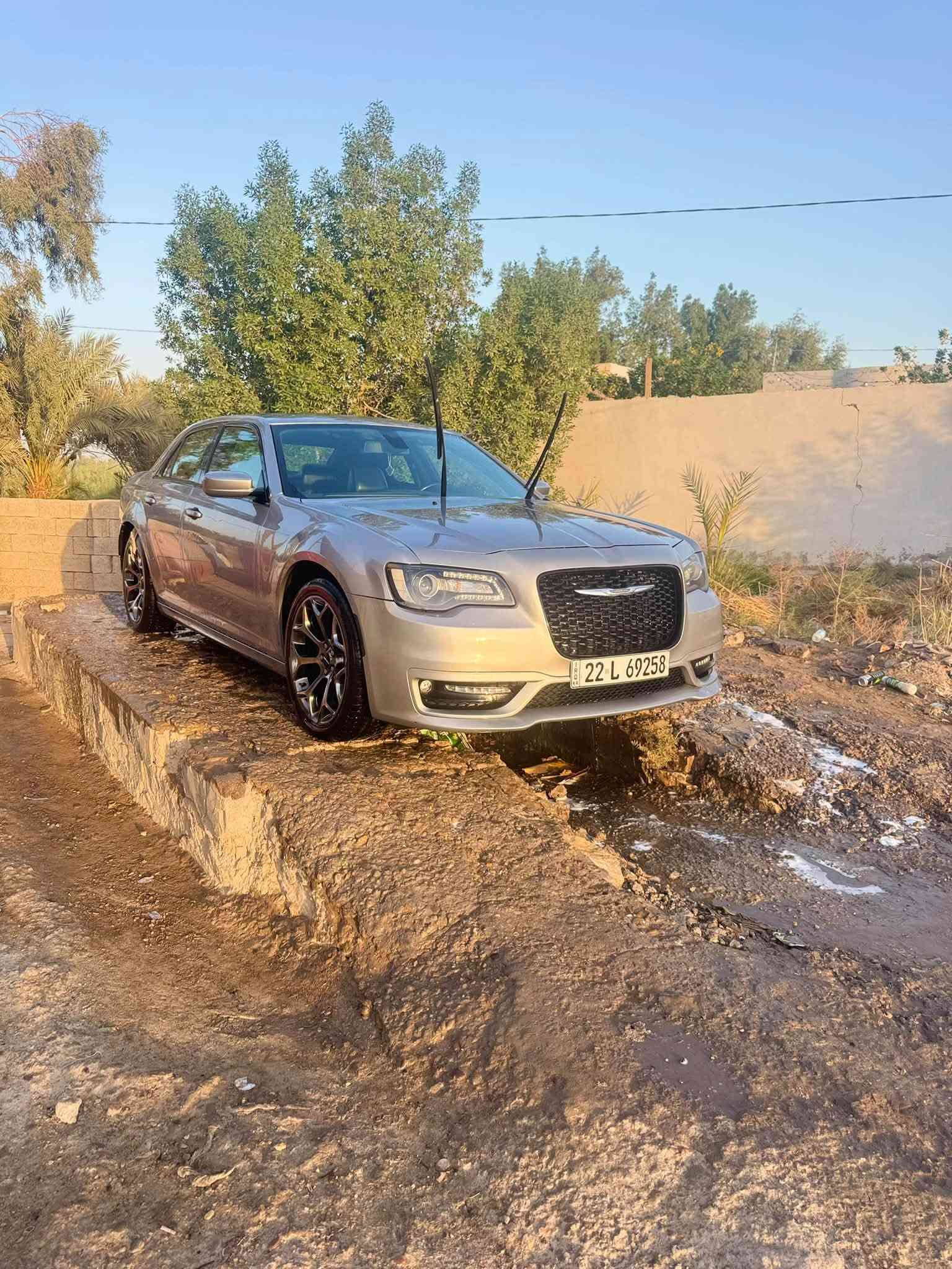 سلام عليكم
للبيع كرايسلر 2018S

وارد كندي داخله كلين 

هنا بلعراق صار بيه بارد مكانيين بدون صبغ بدون فتح 

ماشيه 90mi

مواصفات الSالمعروفه 

عنوان السياره النجف 

السعر 230$ وبيه مجال 

***********📞
