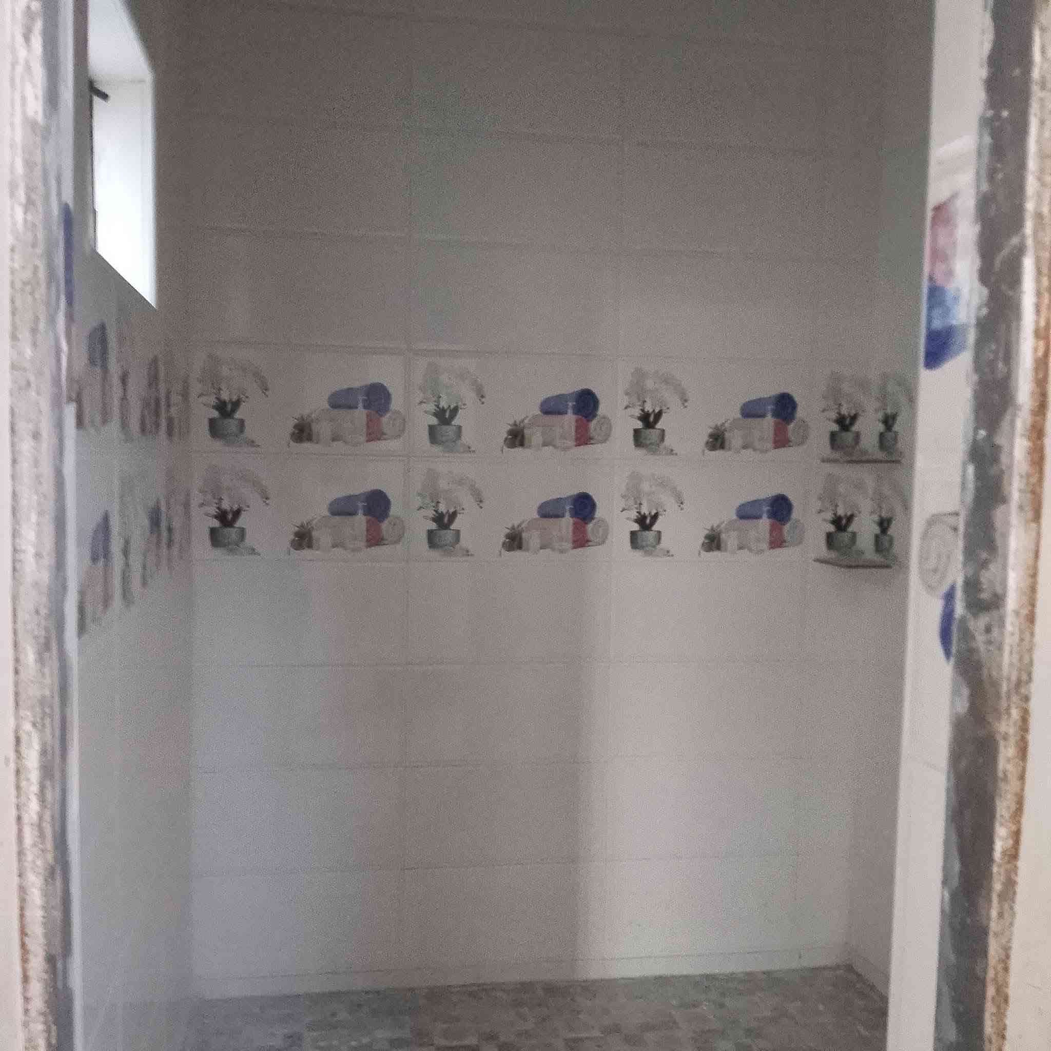 دار للبيع في حي الجولان الثانية قرب مول البركة طابو زراعي 

مساحة 200م
وجه 10
نزال 20
السعر 45 بي مجال 

غرفة نوم وصالة كبيره واستقبال ومطبخ وحمام وصحيات ومناور 

*********** بيع مستعجل

***********
