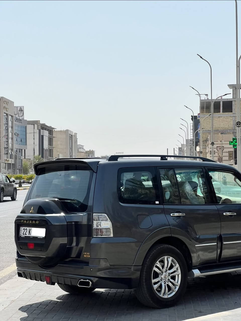 السلام عليكم
باجيرو حبتور راس الأرنب 7راكب ومعروفة الحبتور فول مواصفات موديل 2019خليجي السيارة مكفولة كفالة عامة وسونارها موجود  ماشية55الف كيلو حقيقي ع ايدي مال جناي من اشتريتها جانت ماشية 19الف محرك 6سلندر 3800 
 السيارة ماناقصها ولا برغي 
 وسبيرها مانازل 
حداديتها بلاد مال شركة بعدها جديدة 
طخم تايرات جديد كشنها الأخير ما مفتوح بعده بغلاف الشركة وحقيبة الاسعافات والجك والسويج الثاني مامستخدمات
مواصفاتها : 
حساسات خلفية 
كاميرة خلفية 
فتحة سقف 
نظام دفلوك 
مثبت سرعة 
تحكم ستيرن
مانع انزلاق 
مري كهرباء
اشاير بالمراي 
حساس تايرات 
زراك لايت
حقيبة اسعافات 
طفاية حريق
12سماعة + دمام خلفي 
ايرباك عدد8 
وشادلها داش كام شاومي امامية وخلفية سعرها تقريباً 250الف 
لونها نفطي مميز تقريباً
واللحية مالت الدعاميات بلادية من الشركة وعليهن لزكة الشركة 
رقمها اربيل بأسمي شوكت متريد احولك سنويتها جديدة تنتهي بـ2030 
مكان السيارة بصرة 
السعر 265وبيها مجال بسيط 
واتساب ***********
