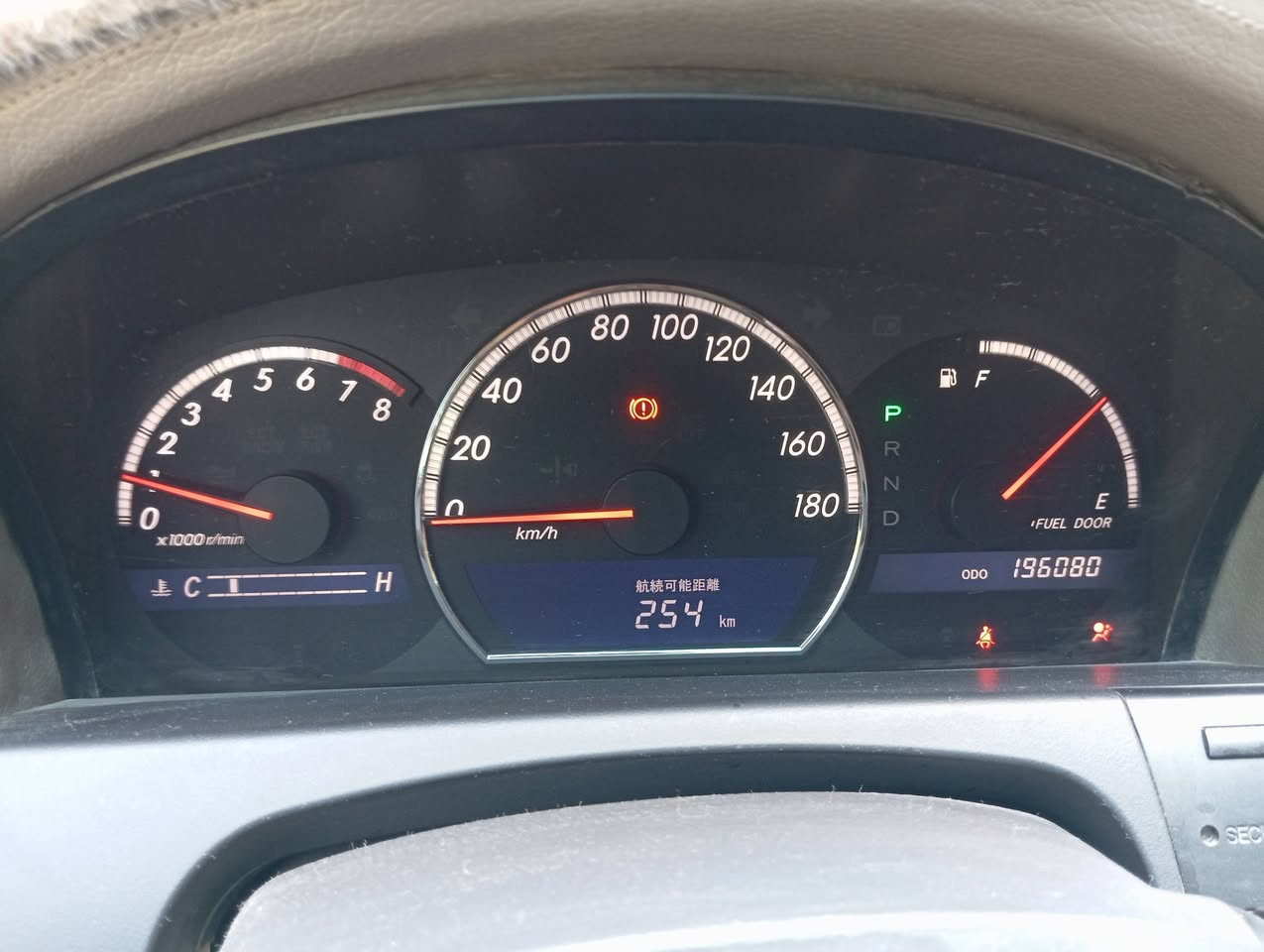 شاهینە مووس
گێڕ و مەکینە بچوک - 180
کەم بانزین خۆر 
کۆد کراوو بەشەرتی بەناو کردن 
تەنها سەقف و جەمەلەغی لای سایەق بۆیاغی ئەوروپایە 
دوو دوگمە 
ناو زەرد 
ڕۆن و بانسەکان تازە گۆڕاوە
4 تایەی تازەی لەسەرە 
196,000 ڕۆشتوە 
دوو بەردی ساڵانسام بۆ داناوە
سعری 53 و مەعامەلە
شوێن سلێمانی 
***********
