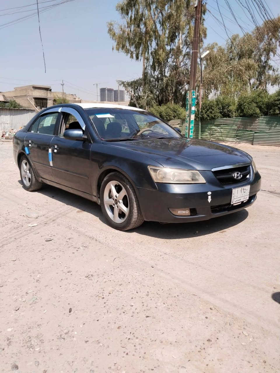 السلام عليكم سوناتا 2006 مصبوغة عام 
بيها طخات خفيفه مكينه 6 سلندر 3300 تخم تاير جديد كير جديد
رقم كربلاء مميز 4 ارقام سنويه 2028 تحكم ستيرن ويلكب دبل كزوز بنيد سلايت جام كهرباء تحويل اي وقت مكاني بغداد زعفرانيه 
سعر 65 وبيها مجال 
*********** مكلف ب النشر

