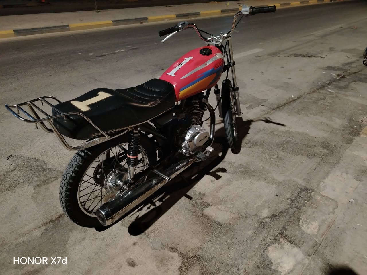 السلام عليكم اربعه كير نامه أصلي مكينه 23 موديل 16 السعر 550وبيها مجال

نص مكتوب في الصور:
- HONOR X7d