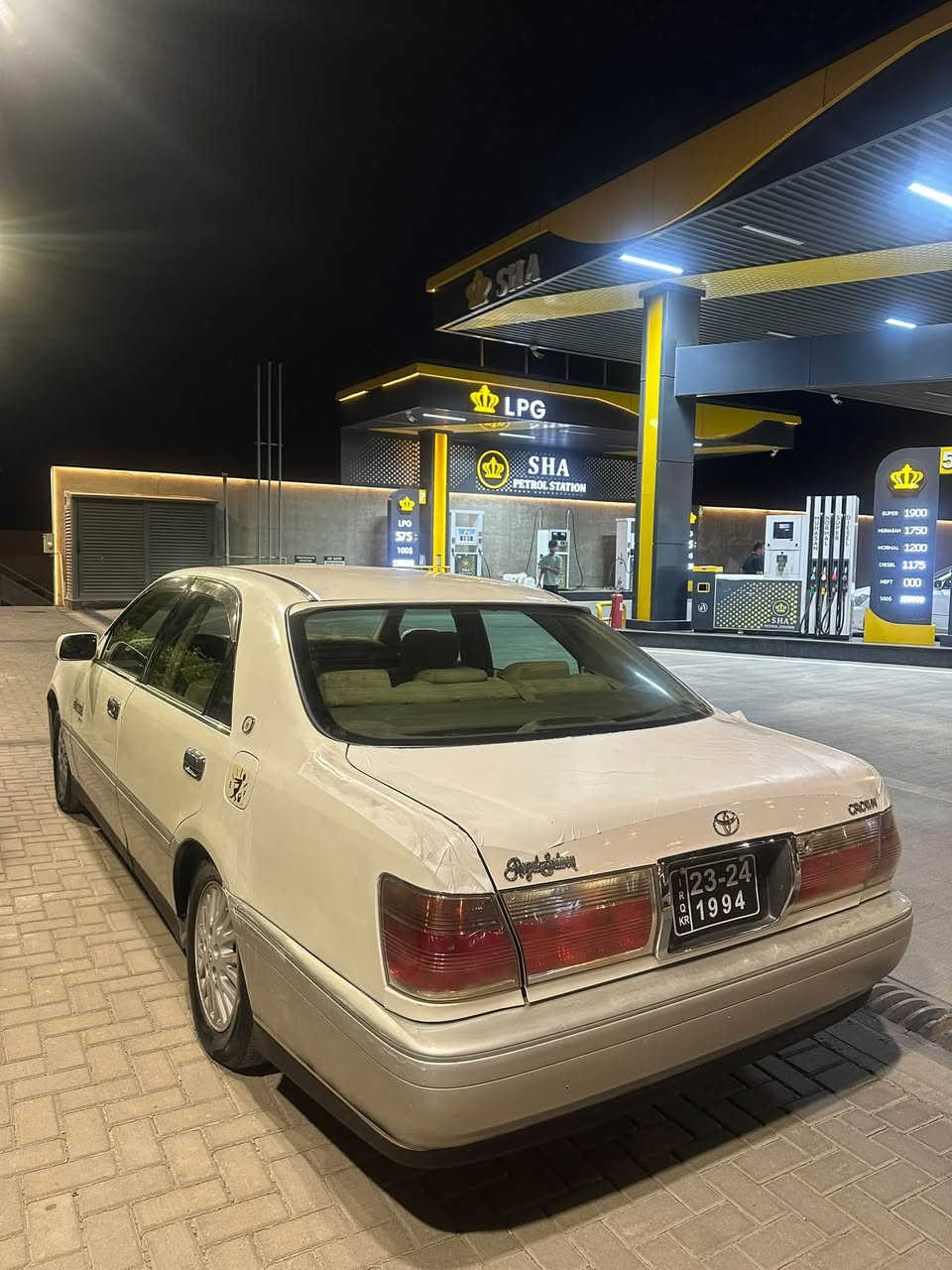 مەلیکە براوە مەکینە  مەرخوب VVT  مۆدیل ٢٠٠١ داژبڵ نەجەف یەک دوگمە سەیارەکە داعم و لیدراوی نیە بۆیاخ سەقف و حیزام بەشەرت نرخی  خوار بازار قفلی ٣٥گەلا بۆ سعر تیل مەکە لە سیلیمانیم ***********
