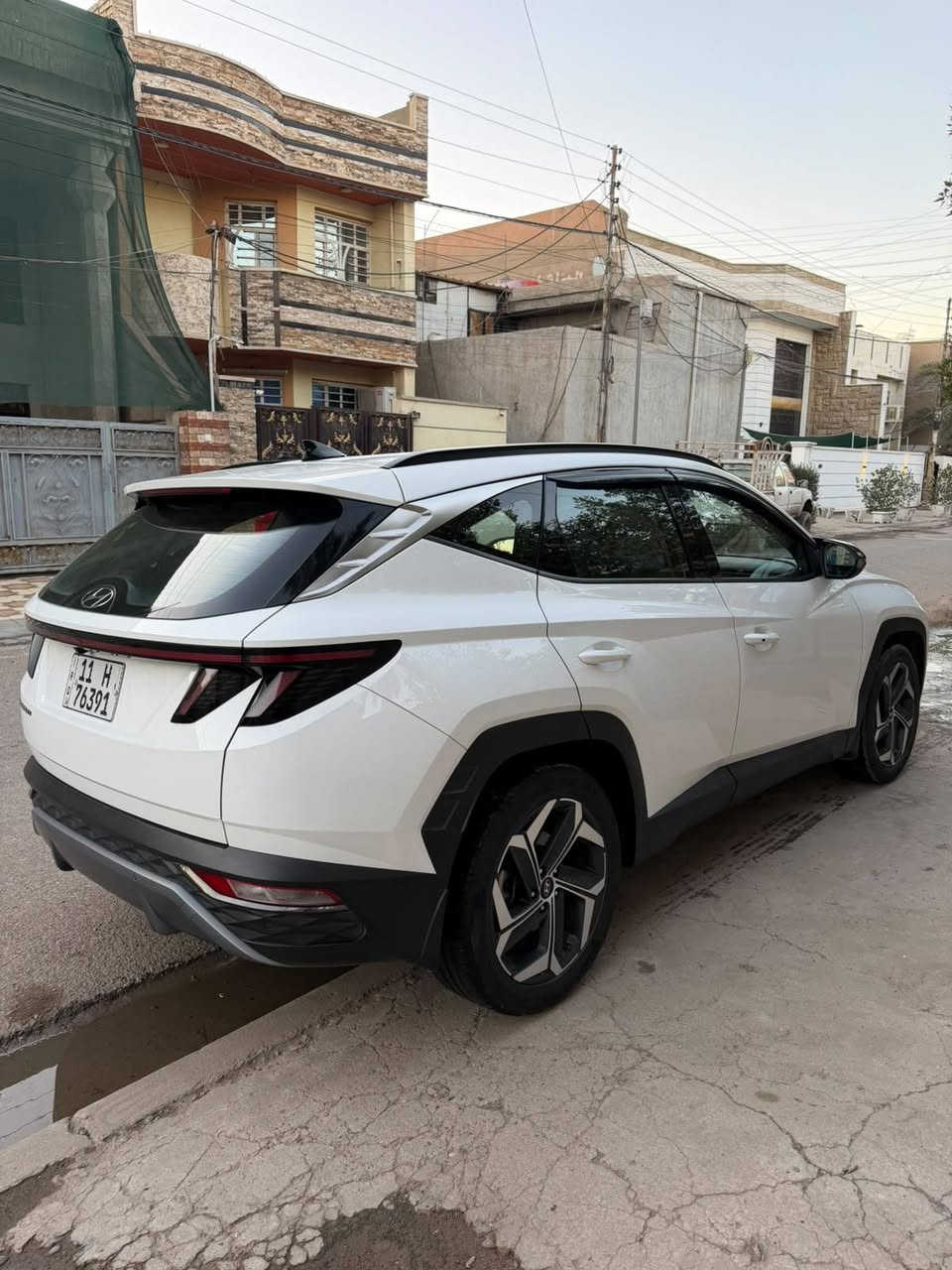 #بيع.. #شراء #سيارات #سوق #للبيع
هيونداي توسان 2022 | بحالة الوكالة 💎
​لكل اللي يدور على النظافة والمواصفات العالية،  الفخامة والاعتمادية الأولى بمواصفات ممتازة وجاهزة للاستخدام فوراً.
​📌 تفاصيل ومواصفات السيارة:
​الموديل: 2022 🔑
​المواصفات: خليجي أصل 🌍
​الممشى: 68,000 كم فقط (حقيقي) 🛣️
​الحالة العامة: مكفولة كفالة عامة ماعدا صبغ شيء بسيط بالكارت مكفولة من  الحوادث (سيارة جديدة بمعنى الكلمة) 🛡️
​الفئة: كاملة المواصفات (فول) ما عدا البانوراما ❌☀️
​✨ من مميزاتها:
​محرك قوي واقتصادي مع ميزة القيادة المريحة.
​تصميم عصري مع إضاءة LED نهارية مميزة.
​ويلات دبل () بشكل رياضي جذاب.
​داخلية نظيفة جداً وبحالة بلادها.
السعر :: 175 ورقه 
​📞 للاستفسار ، ومزيد من التفاصيل، يرجى مراسلة رسائل الصفحة مباشرة أو الاتصال بنا.
📞 ***********

​📍 العنوان: [..: بغداد - ...]
📱 رقم الهاتف: [***********]
​#عيسى_كار #سيارات_للبيع #هيونداي_توسان #توسان2022 #سيارات_خليجي #سوق_السيارات
