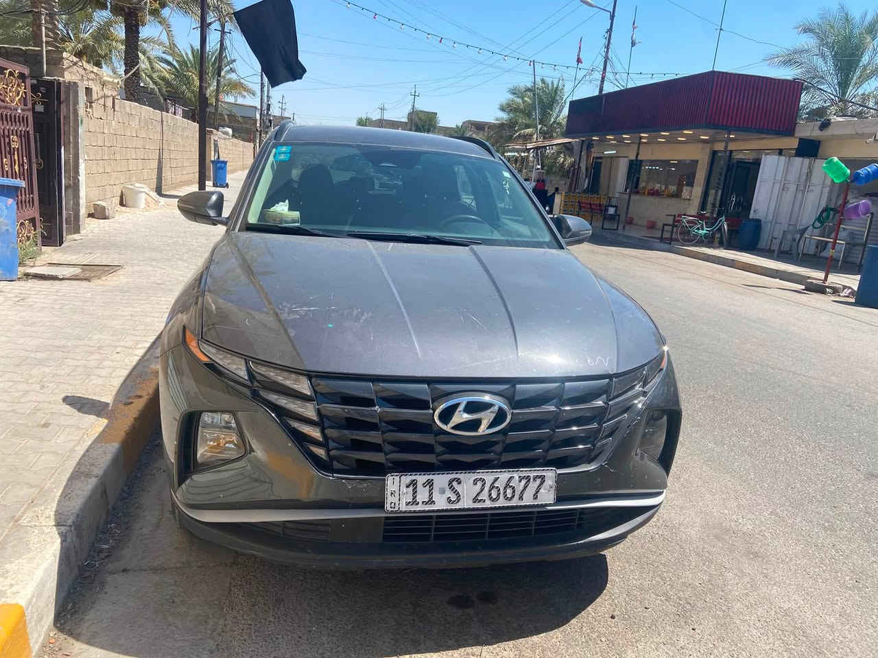 � هيونداي توسان 2022
🔹 محرك 2500 سي سي
🔹 ماشية 82 ألف
🔹 فول مواصفات ما عدا الفتحة

✅ المحرك خير من الله
✅ الگير خير من الله
✅ السيارة استخدام يومي وما بيها أي مشاكل ميكانيكية.

الملاحظات:

* الضربة كانت بالجنطة.
* البنيد مبدل بواحد ثاني (غير مطابق للون)، والبنيد الأصلي موجود ويحتاج تعديل.
* بيها صربات بسيطة بالجنطة، باب السايق، والجاملغ الخلفي وتحتاج تعديلات تجميلية فقط.

💰 السعر: 16,000 دولار
📌 قابل للتفاوض بالمعقول.

للمهتمين والاستفسار، المراسلة على الخاص أو الاتصال 
***********
