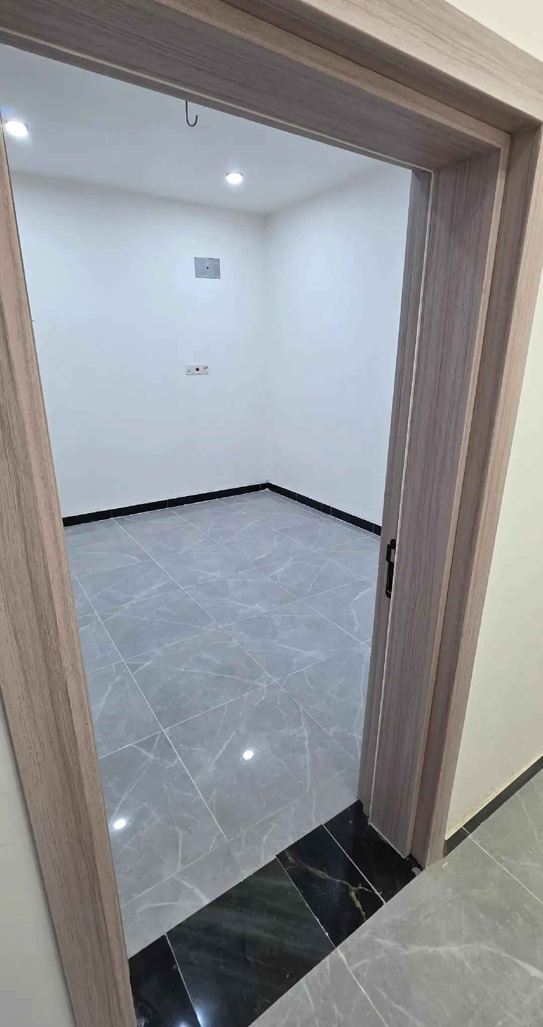 #عقارات #كربلاء #*********** #بصره_بغداد_ميسان_ذي_قار_كل_المحافظات💜 #صعدوو_ءڪڪسبلور_للايڪ_متابعه 

نص مكتوب في الصور:
- كربلاء شارع الدر سايدين حي الهادي متر 125 سعر الدار 225