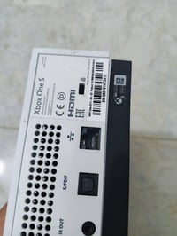 اكس بوكس وان اس للبيع كامل ملحقاته جوستك وحده وبي العاب مملوكه كيم باس...