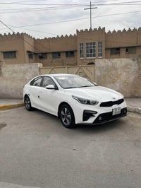 سيراتو ٢٠٢١ • ماشيه ٨٠٠٠٠ • كفاله عامه