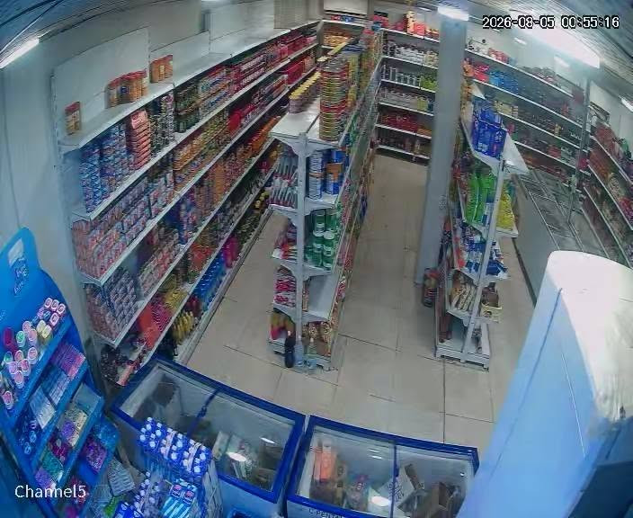 التألق هو قرار داخلي قبل أن يكون نتيجة. هو ذلك البريق الذي يرافق خطواتك، ويجعل حضورك لا يُنسى، تم نصب وربط 16 كامرات مراقبه نوع Dahua بدقة 5mp في احدى الماركتات وكان توزيع الاماكن حسب طلب الزبون حصرا
وان شاء الله القادم اجمل وافضل.... 
للاستفسار الاتصال على الارقام التالية
*********** م. اسامة ***********. العقابي
https://www.facebook.com/القبس-للديكورات-وكامرات-المراقبة-101845971499779/
التألق هو قرار داخلي قبل أن يكون نتيجة. هو ذلك البريق الذي يرافق خطواتك، ويجعل حضورك لا يُنسى، تم نصب وربط 16 كامرات مراقبه نوع Dahua بدقة 5mp في احدى الماركتات وكان توزيع الاماكن حسب طلب الزبون حصرا
