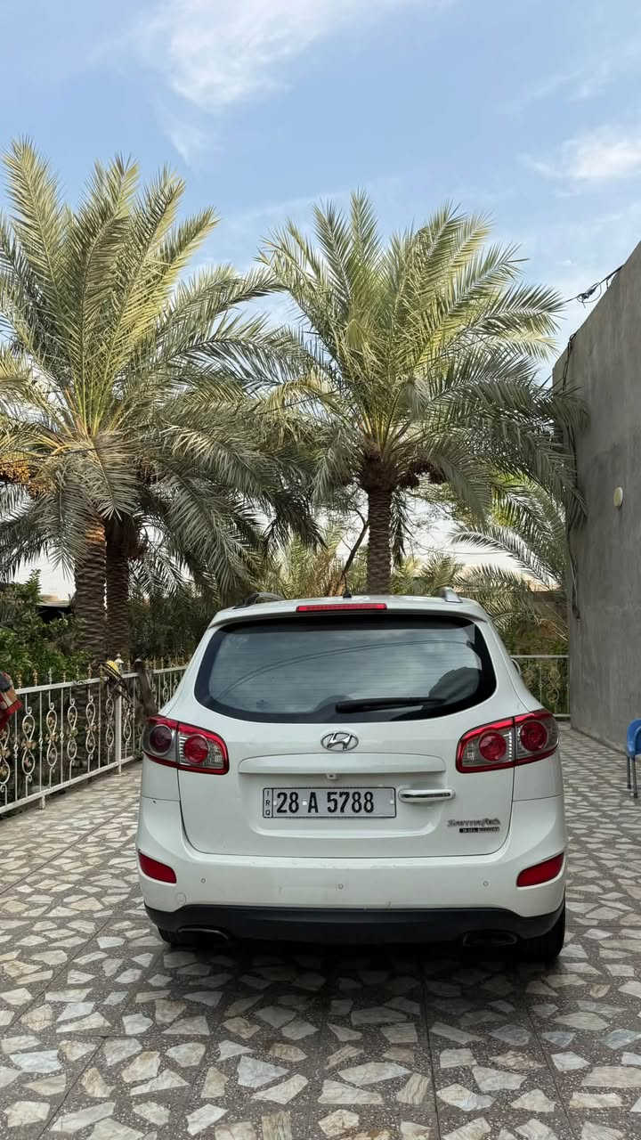 سنتافي خليجي للبيع الموديل: 2011
• المحرك: 6 سلندر V6
• تبريد: 3 قطع
• السيارة: فول مواصفات
• فتحة سقف (
• اللون: أبيض
• الرقم: بأسمي السيارة رقم جديد
• السنوية: 2030
• الضرر: سونر، والضرر موضح بالصور
• السيارة موجودة للفحص والمعاينة

مراسله واتساب ***********
