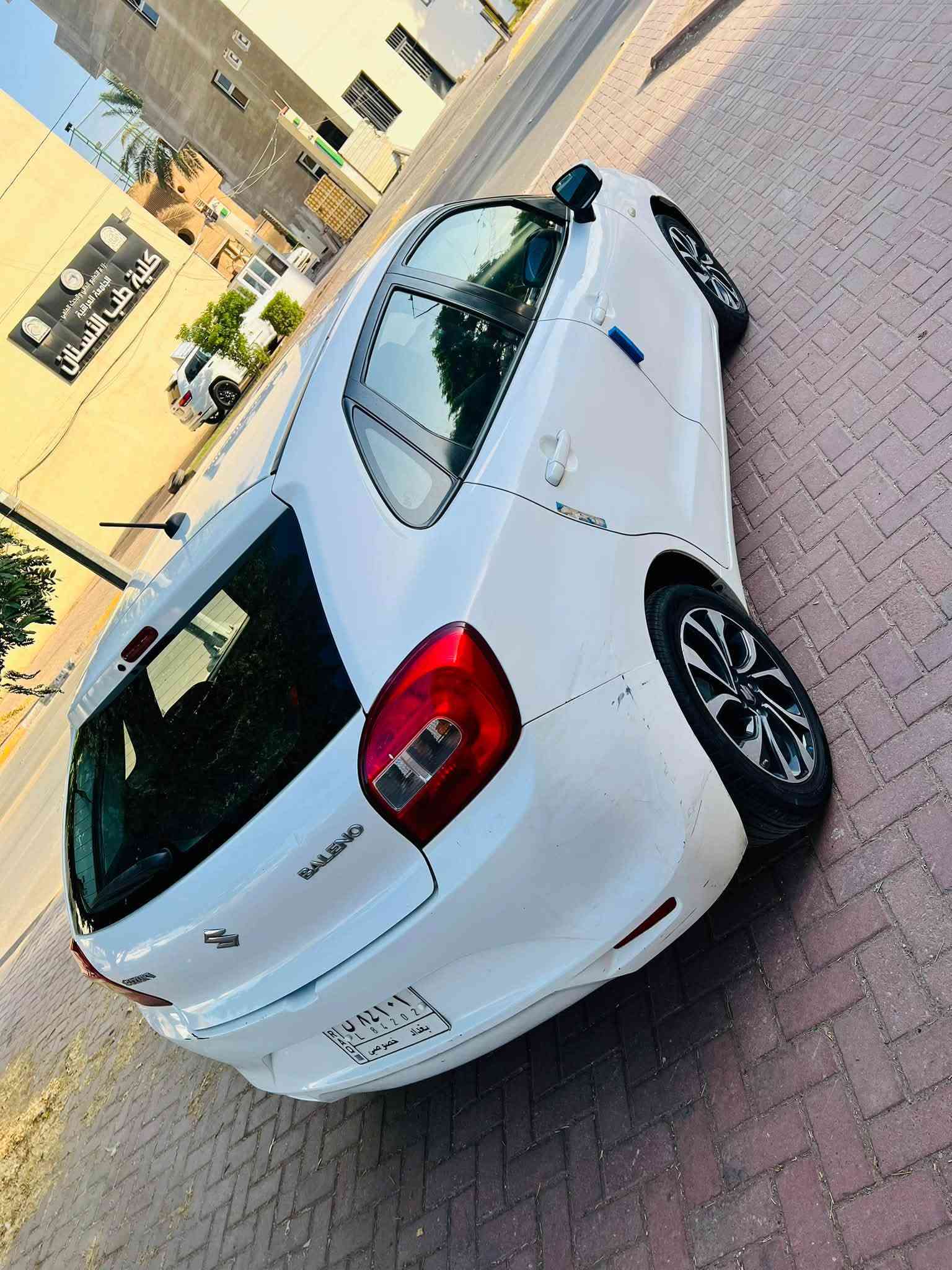 ياالله
السلام عليكم 
سيارة سازوكي بالينو هاش باك للبيع موديل 2020 
سياره موفايه ومستلم برائة ذمه كامله 
تستلم انت صافي 
ماشيه 69 الف كيلو حقيقي فقط 
بيها ثلاث قطع صبغ على نص نص فقط اثر شخوط وفقط رش يعني للجماليه
والسونار منشور
مكينه وكير وحداديه وتخم تابر وتبريد كله كفاله
مكاني بغداد / اعضميه
رقم ***********
السعر 79 فقط
