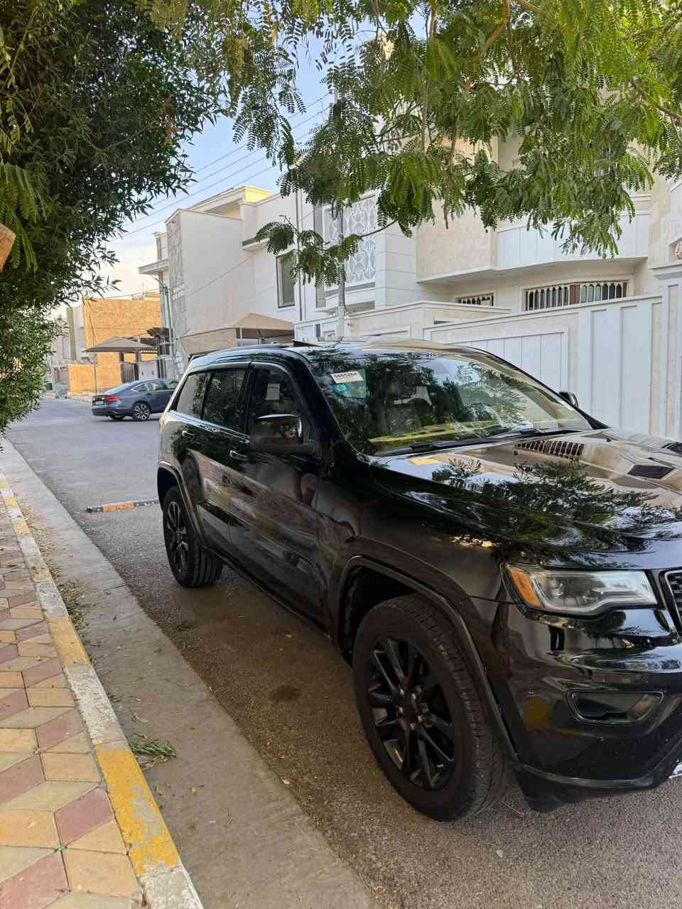 ✅السلام عليكم  

✅جيب كراند لمتدد فوول مواصفات 2019

✅رقم بغداد بأسمي هزه وسنويه جديده 

✅المواصفات شاشه جبيره كراسي كهرباء + كراسي وستيرن هيترات

✅فتحت سقف 

✅تشغيل عند بعد 

✅5 بصمات 

✅صندوق شفط فتح وسد من البصمه ومن داخل السياره من جهتين 

✅توقيف ذاتي رادار حساسات

✅4 مخارج UPS

✅كراسي جلد 

✅تحكمات ستيرن فول تلفون 

✅دمام بالصندوق بلادي وبعد بيها هواي مواصفات
كير 8 نمر 

✅ويل 20 بلادي تخم تاير

✅لايت لد زنون بلادي 

✅وارد امريكي صبغ قطعتين فقط جاملغ وبنيد 

✅السعر 210 يرهم نقد او مراوس

✅تفاصيل اكثر اتصل موبايل ***********

✅تحويل مباشر
