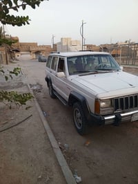 جيب شيروكي • الناصرية • للبيع
