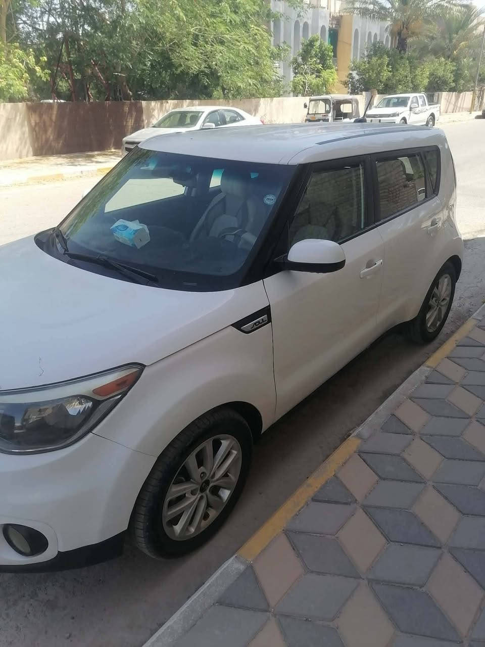 كيا صول ٢٠١٨ أمريكي محرك 2000 بيها بديل جاملع وبنيد وصبغ هلال خلفي وربع باب الصدر محرك كير حداديه مكفولة رقم سليمانيه جديد بسمي شرط لتحويل سعر ١١٠ مكاني واسط نعمانيه للاستفسار ***********
