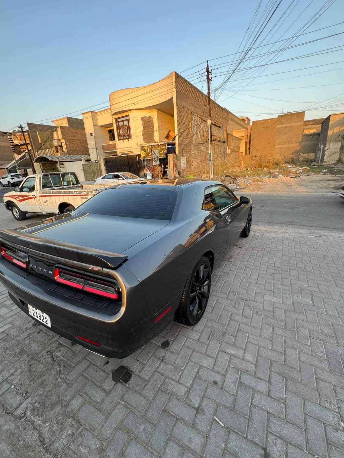 سلام وعليكم جالنجر 2023 اربيل بسمي
موصفاتها sxt
كشن السايق كهرباء
شاشة صغيرة 
حساسات
حادثها مبدل جاملغ
وربع البنيد صبغ فقط 
والباقي كلة مكفول
ماشية 53 ميل
كامرة 

السعر 188 وبيها مجال انشالله

مكاني بغداد حي الجامعة

اتصال عادي شغال+964 790 225 0859

واتساب فقط ‪+964 783 030 3666‬
