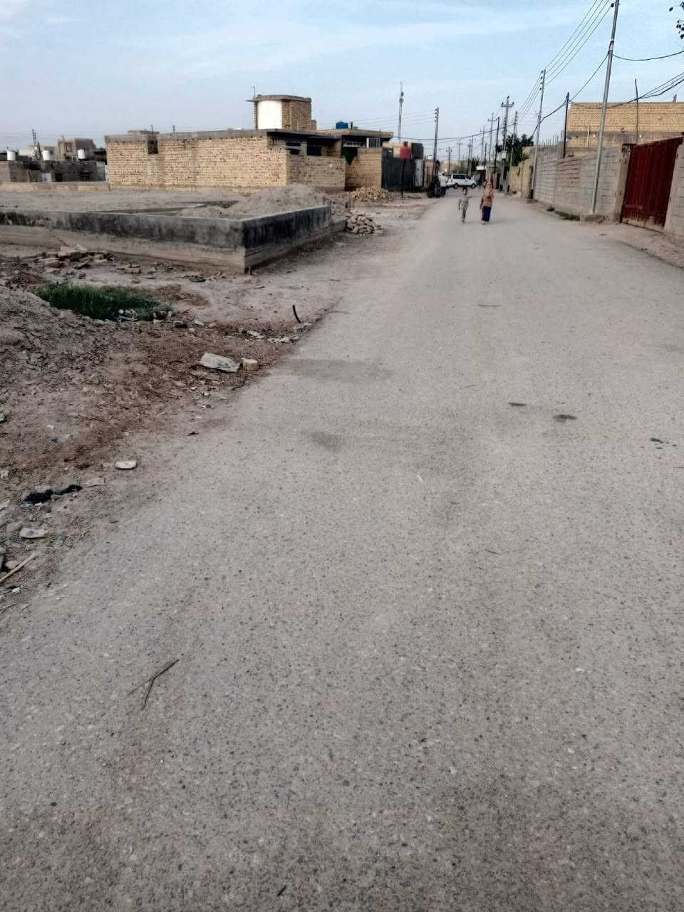 سلام عليكم قطعه للبيع اب حي الجوادين الاول مساحه القطعه 220نزله فاظل تيتو للستفسارعلى الرقم التالي ***********سعر25بيه مجال
