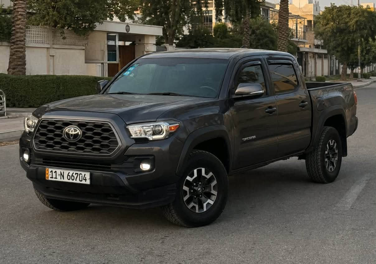 السلام عليكم تويوتا تاكوما TRD موديل ٢٠٢١ مكينه ٦ سلندر فول مواصفات بصمه تشغيل وابواب فور ويل جامه خلفيه كهرباء شاشه + كامره ترايهه مال زيرو السياره بيهه ٦ قطع صبغ بدون دواخل السعر ١٨٠ ورقه مجال بصيط وترهم مراوس للاتصال ***********  مكاني الدوره حي الصحه
