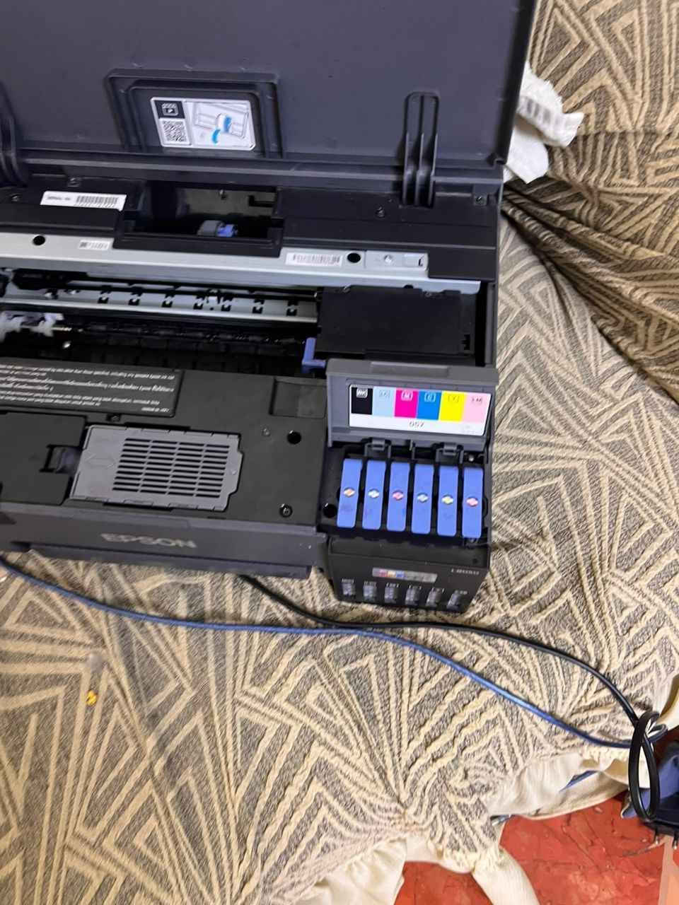 ايبسون L8050 • جديدة جدا • دهل اوران واسط