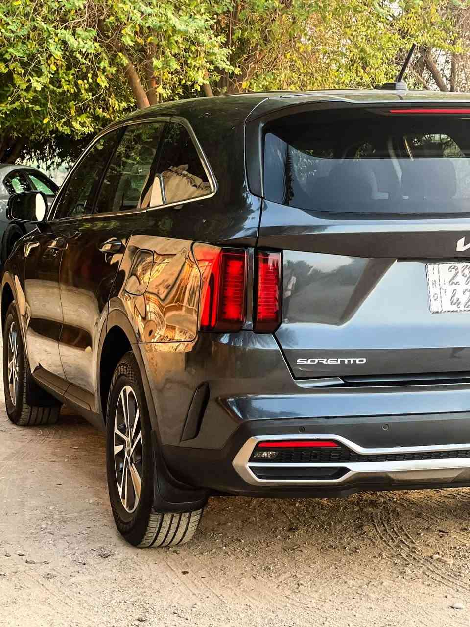 السلام عليكم حياكم الله

بيع او مراوس بلاندكروزر 22 فما فوق 

🚘 كيا سورينتو LX موديل 2023 للبيع

🇺🇸 وارد أمريكي
🔹 محرك 4 سلندر 2.5 لتر
⛽ بنزين
⚙️ ناقل حركة أوتوماتيك
📍 ماشية 48 ألف مايل
✨ فئة LX
✅ سيارة نظيفة وبحالة ممتازة
صدرها صافي ترايها مال زيرو 

السعر 205 و بيها مجال للطيبين 🌹

حادثها قطعتين مصلحات فقط بدون تبديل بدون شاصي و لغد 

العنوان : واسط/الكوت مركز المدينة 
📞 للاستفسار: ***********
