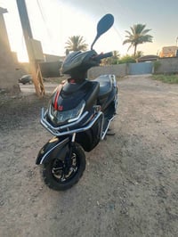 PCX شحن • ٦بطاريات • سرعه ٨٠