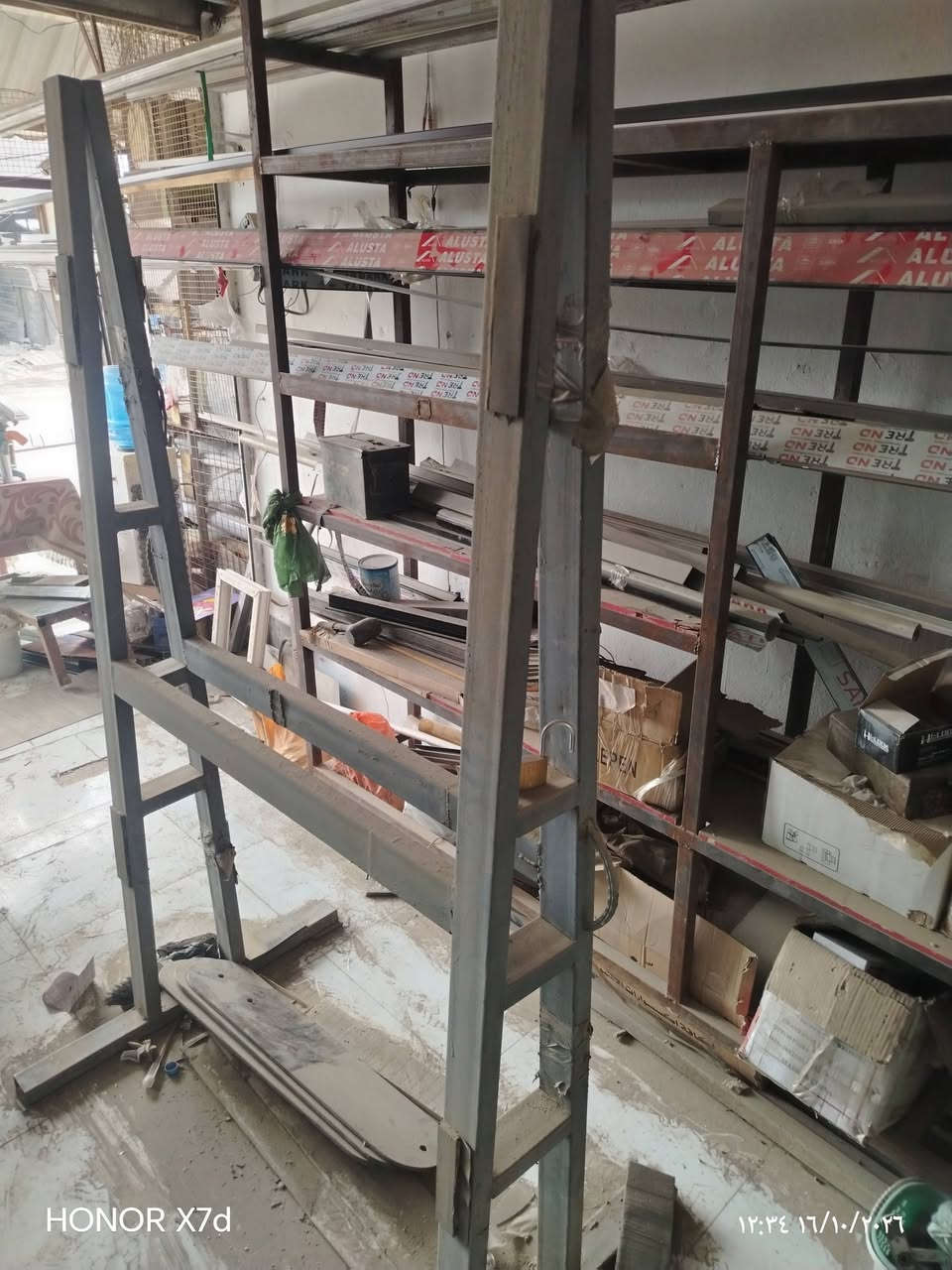 زجاج حديد • ٢م • عرض١٢٦ ارتفاع٢١٥