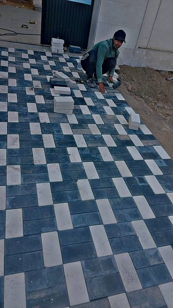 🔥 سلام عليكم 🔥
🏗️ تنفيذ جميع أعمال المقرنص والتشطيبات الحديثة بأعلى دقة وإتقان
🪓 عمل مقرنص
⚒️ عمل كابات
🔨 عمل أرصفة
🚧 عمل ساقيات
📎 عمل مرمر
🔩 عمل بورسلين
🧱 عمل كاشي
⚔️ عمل كربستون
🎨 عمل نقشات وديكورات حديثة
✅ السرعة في الإنجاز
✅ الدقة في العمل
✅ أسعار مناسبة
✅ كادر متخصص وخبرة مميزة
📍 نعمل في بغداد وجميع المحافظات 🇮🇶
📞 للحجز والاستفسار:
***********
