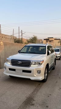 لاندكروز • ٦ سلندر ٤٠٠٠ • موديل ٢٠١٥