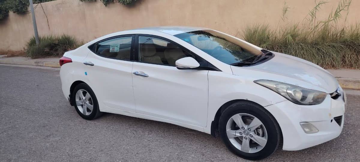 النترا 2013 خليجي محرك 1800 دوش نص فول رقم ديالى 
مكفوله بدون صبغ شرط الفحص والتحويل 
السعر 105 بيها مجال 
اتصال فقط 

***********
