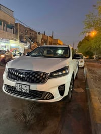 سورنتو 2019 خليجي للبيع  سياره نظيفه جدا ماشيه 84 الف مواصفات عاديه جن...