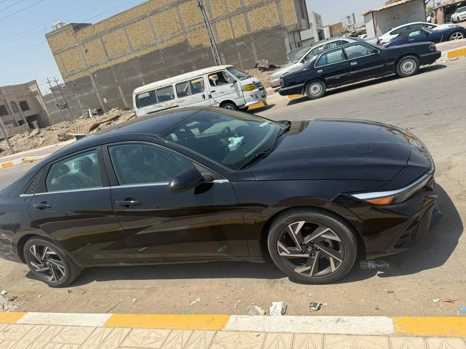 النترا 2024   دخول جديد ماشيه 22 حرة تترقم جميع المحافظات فتحة رادار امامي وجانبي وتحديد مسار وبصمة سايد بريك دكمة (بدون تبديل)فقط هذا حادثها الموضح بالصور سعرها ١٣٨ وبيها مجال  ***********
