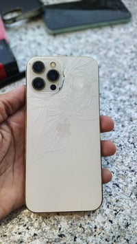 ايفوان ١٢ برو ماكس ذاكره ٢٥٦ تفاصيل اكثر. 07725659446 سعره ٢٢٥  نص مكت...