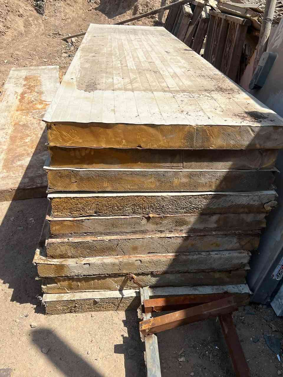 سلام عليكم سندويج ابو 10س طول 4 وطول 2,50 العدد25 قطعه نضيف المكان بغداد للاستفسار ***********
