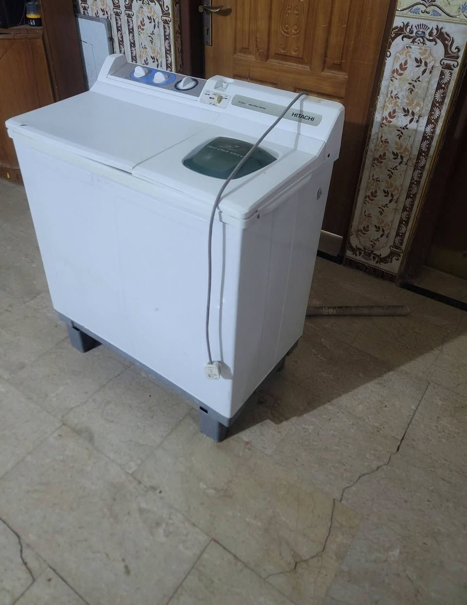 للبيع غساله هيتاشي اصلي ياباني غني عن التعريف مداخل تصليح نهائيا جاهزة وعلى الفحص بدون اي ظرر او تلف  السعر 100 شامل التوصيل داخل بغداد فقط _ عنواني بغداد قرب جزيرة بغداد السياحيه كميرة ***********
