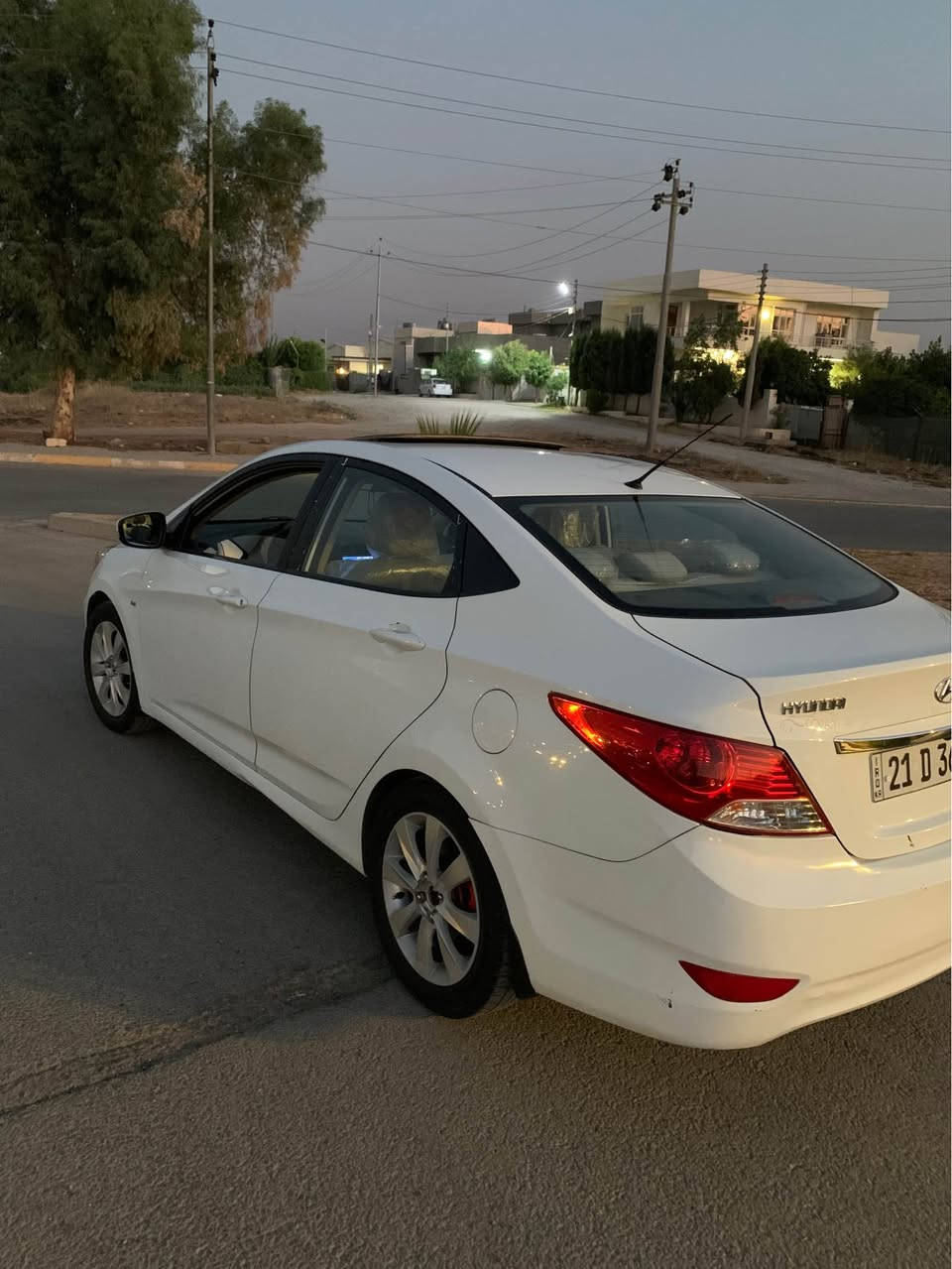 هیوندای اكسنت مۆدیل ٢٠١٢ فول مواسەفات سەنەوی نوێیە بەناوكردن و غەرامە بەشەرت ٢پارچە بۆیاغی هەیە بەبێ دیوی ژورەوە مەكینەو گێر بەشەرتە توندوتۆڵە بێ مەسرەف *********** كويسينجاك, أربيل
