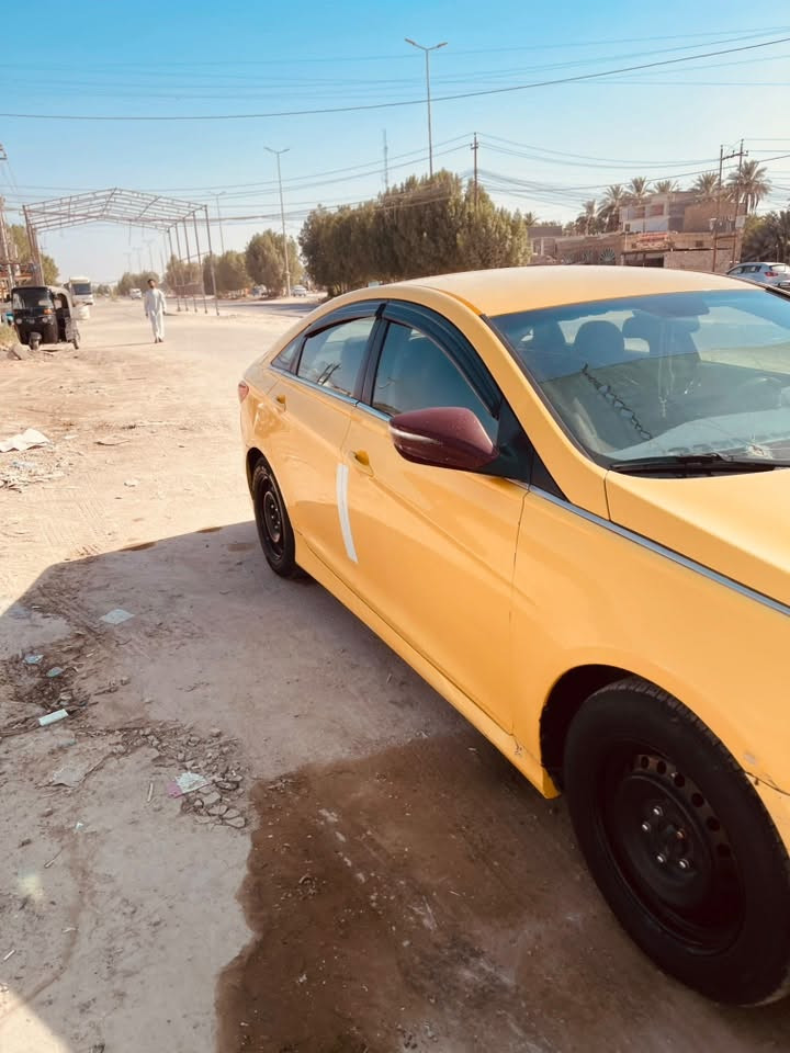 السلام عليكم سوناتا وارد امريكي موديل 14  بيه شبر بالجاملغ الخلفي سعر مناسب اتصل ع رقم خطها بغداد قاسم 
مكلف بالنشر رقم صاحب السياره ***********
