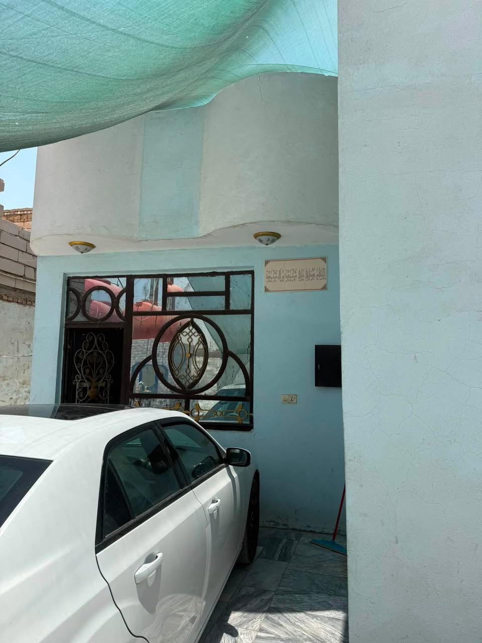 بيت طابو صرف للمراوس او للبيع 200متر بالسكان الصناعي حي الاسره 
على ساحه بيت طابوق وصب وبناء حديث 
السعر 135وبي مجال 
التواصل خاص وع الرقم
***********
