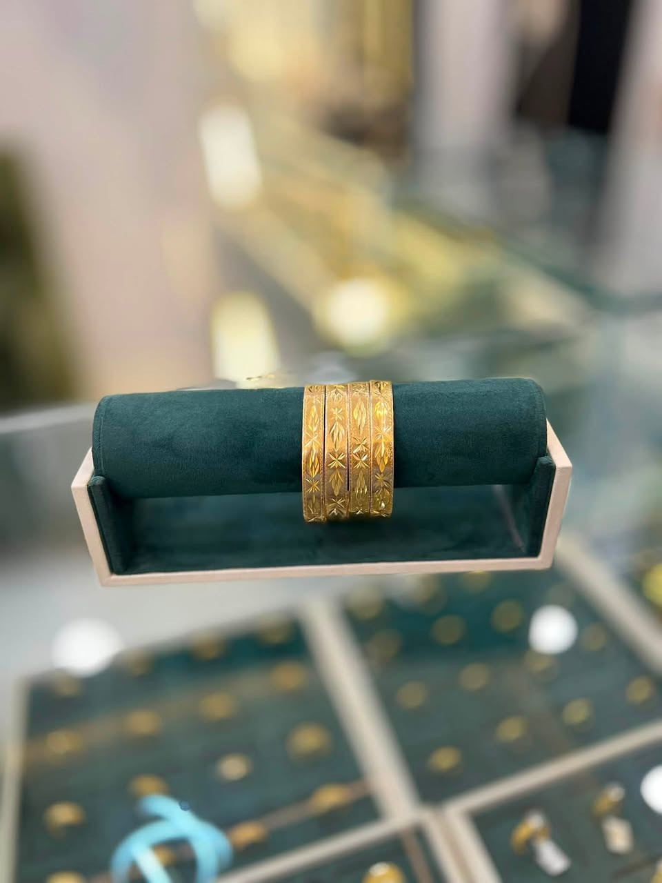 ⁨ ⁨ ✨ ذهب مستخدم… فخامة وسعر ما يتفوت! ✨💎
للحجز ☎️***********
📍زورونا الانبار هيت شارع الجري مقابل شارع الحمام⁩⁩
